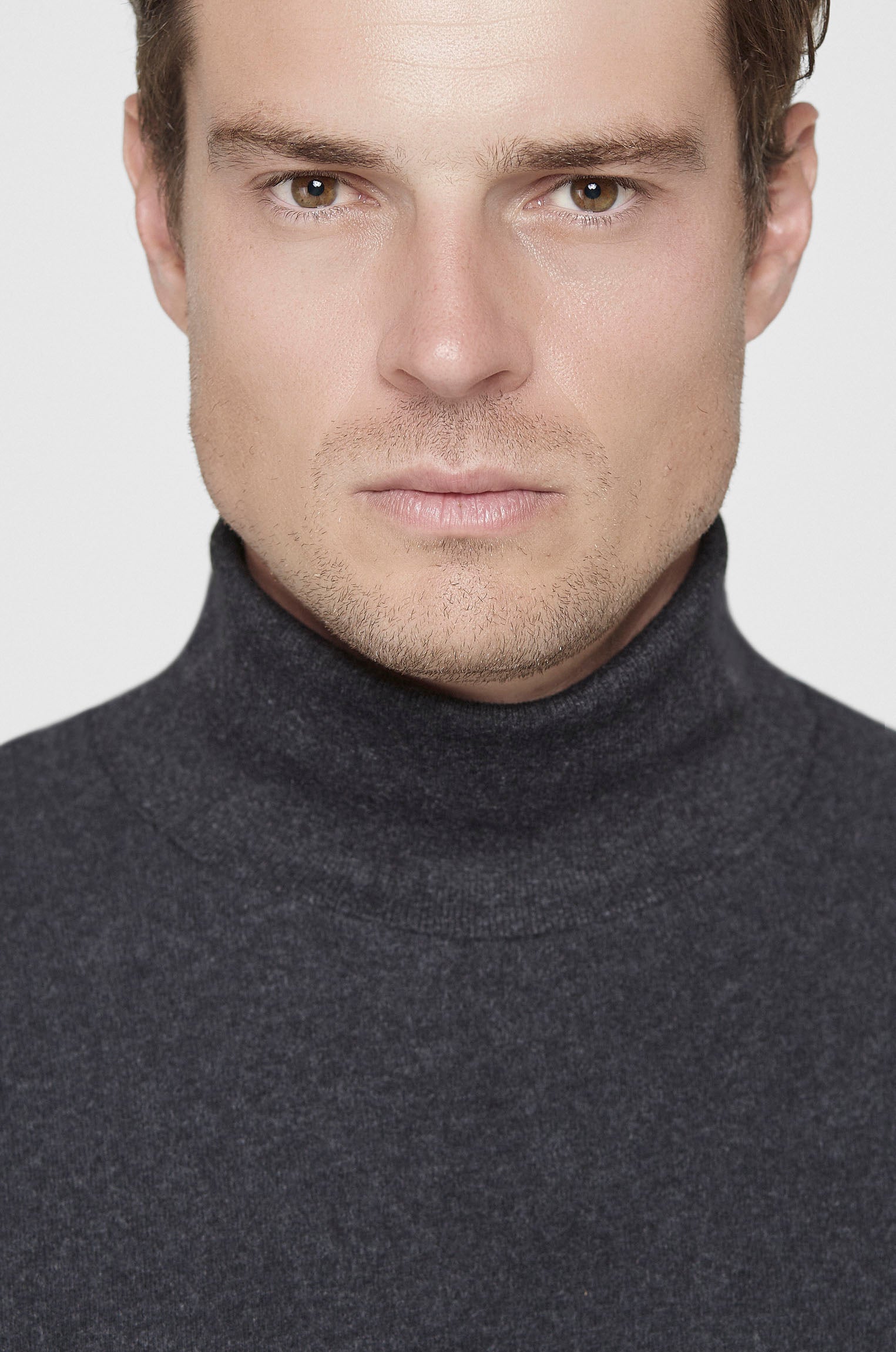 Gola Alta Toque Cashmere Preta