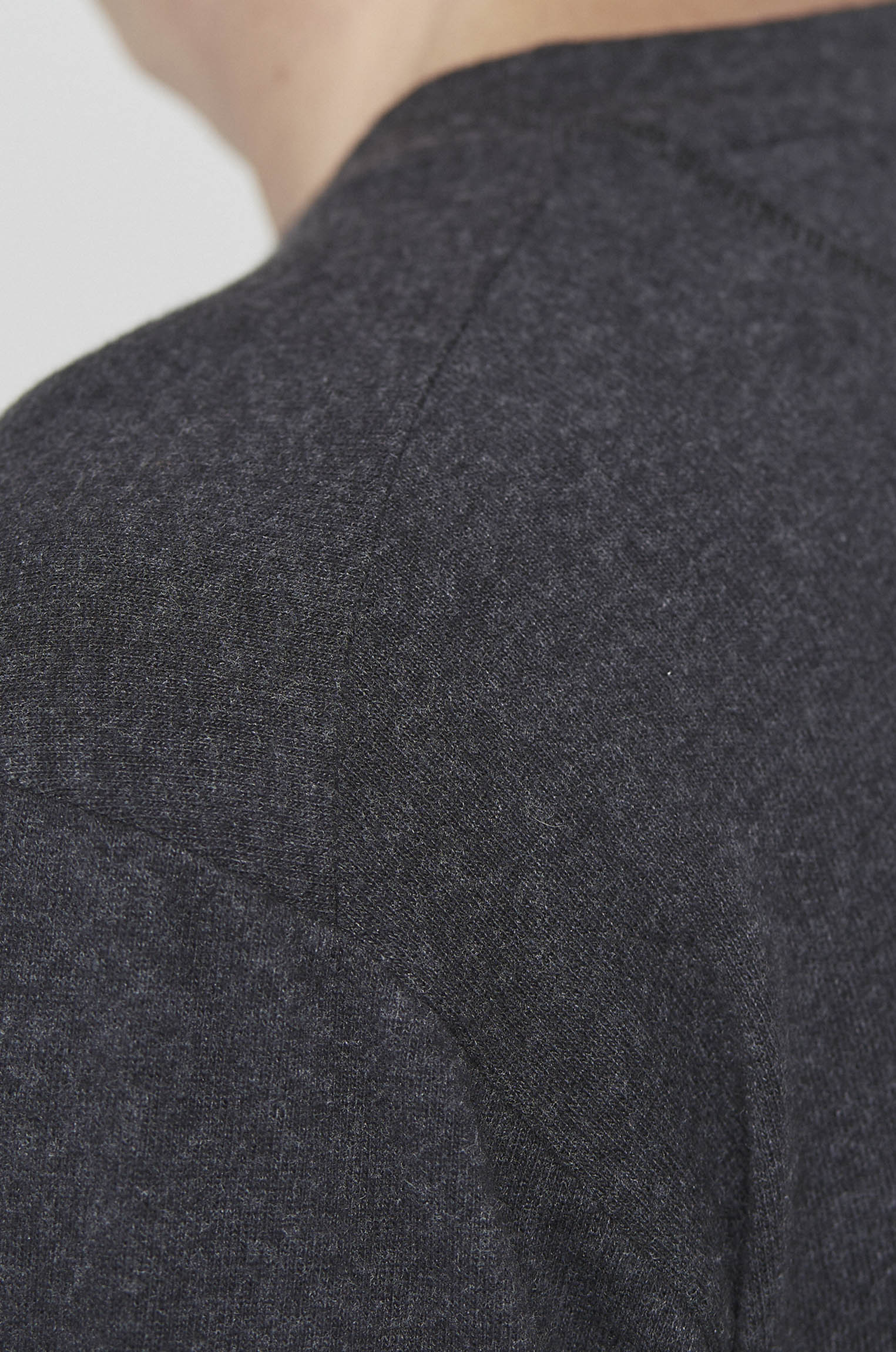 Manga Longa Toque Cashmere Preta