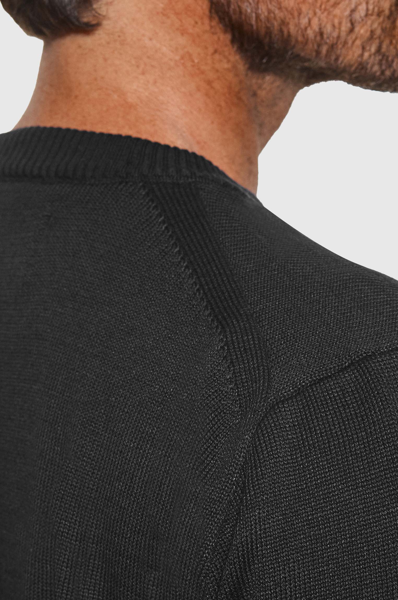 Camiseta Tricô Barra Canelada Preta