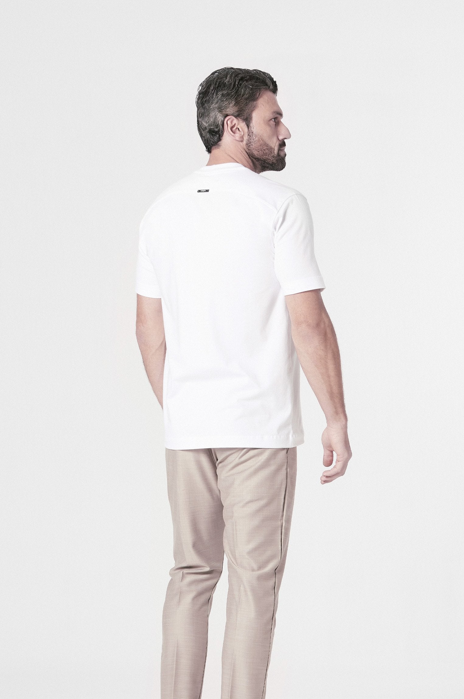 Camiseta Recorte Ombros Branca