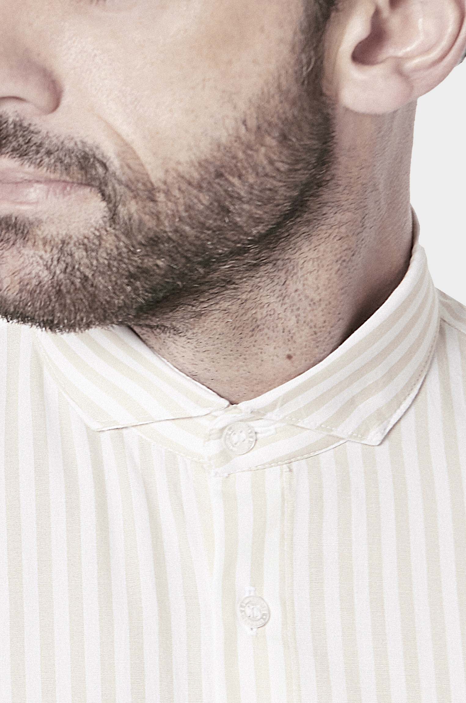 Camisa Gola Garbo Bege