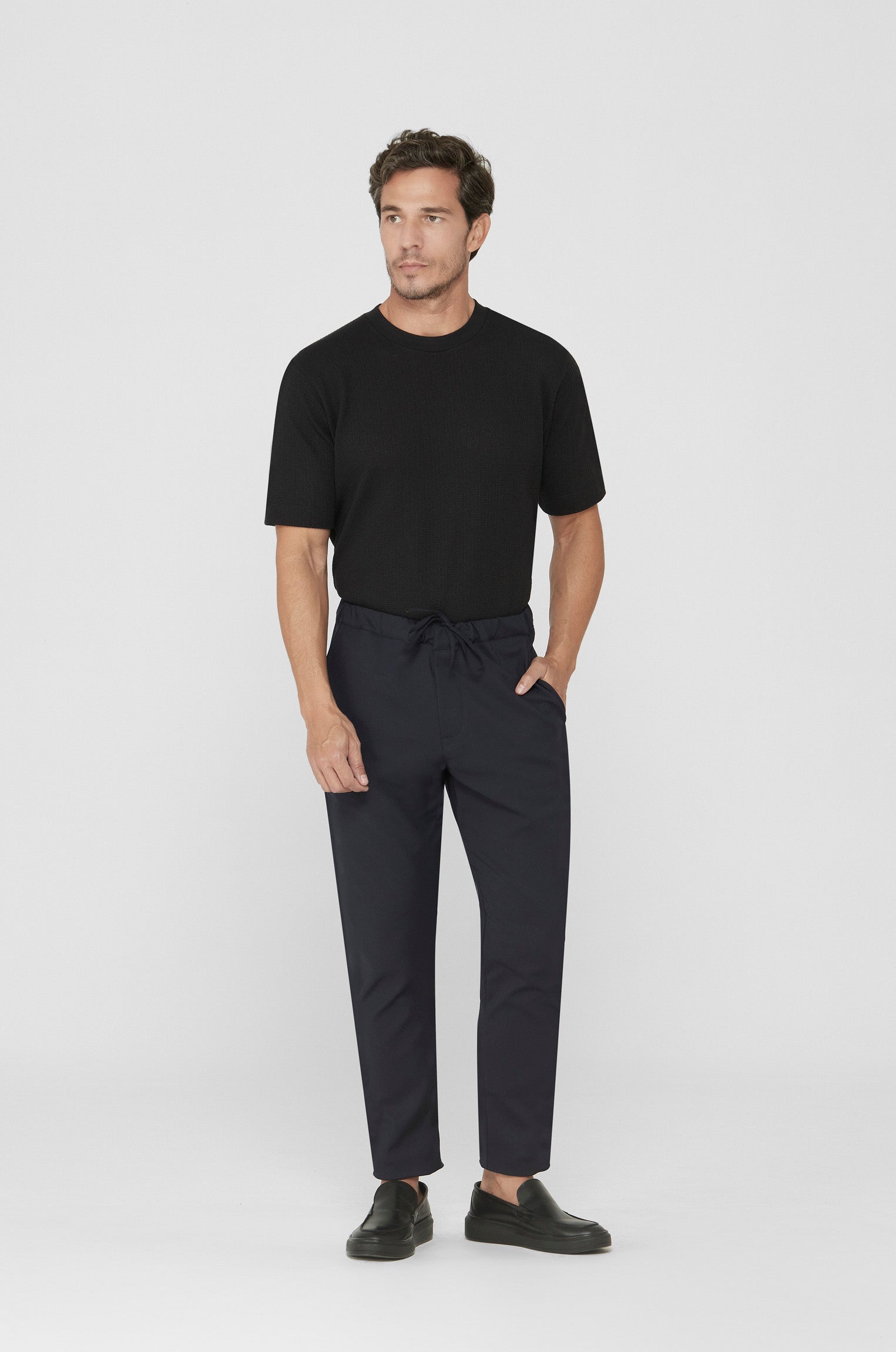 Calça Alfaiataria Sarja Tech Marinho