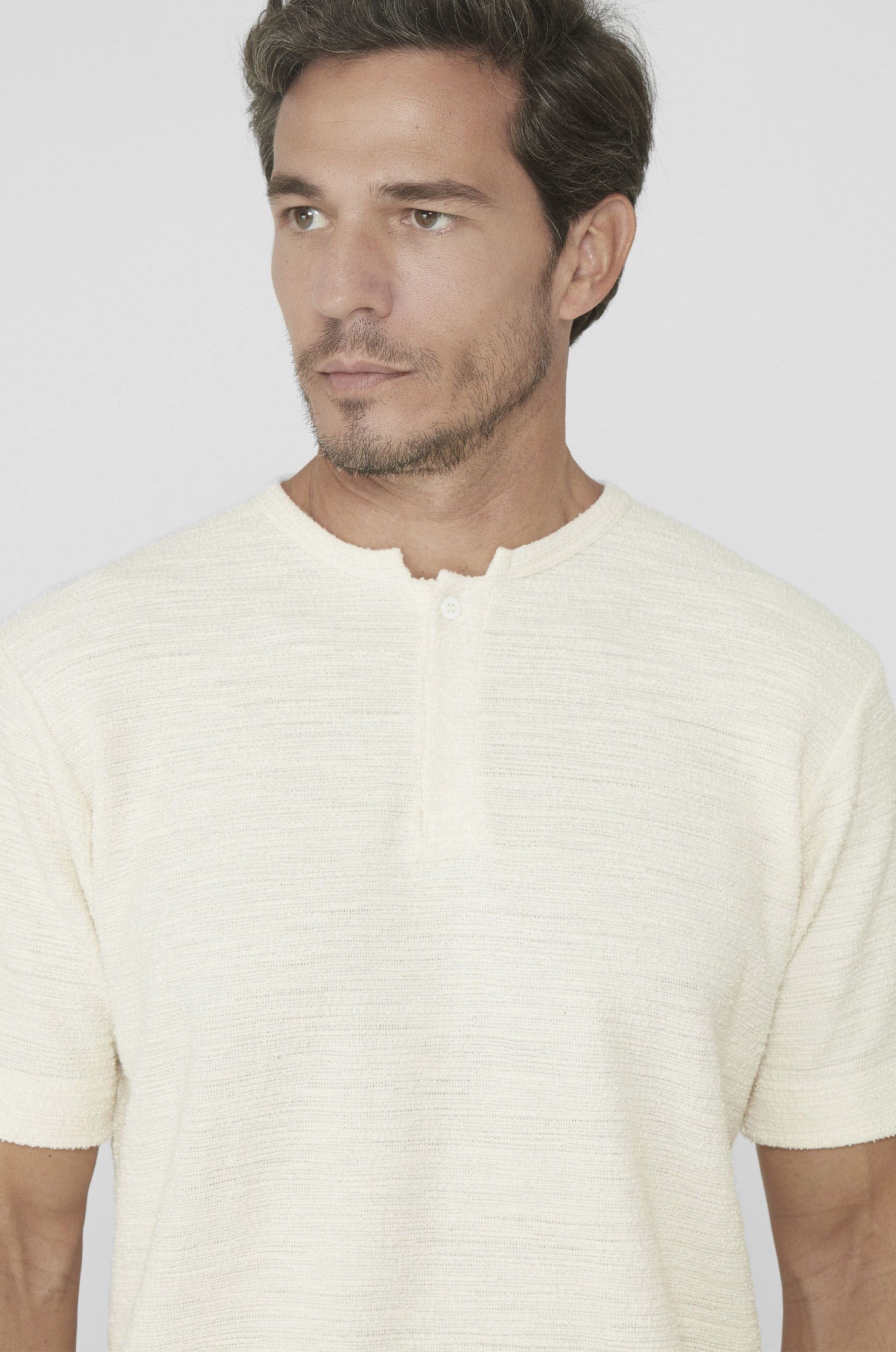 Camiseta Henley Tear Off White