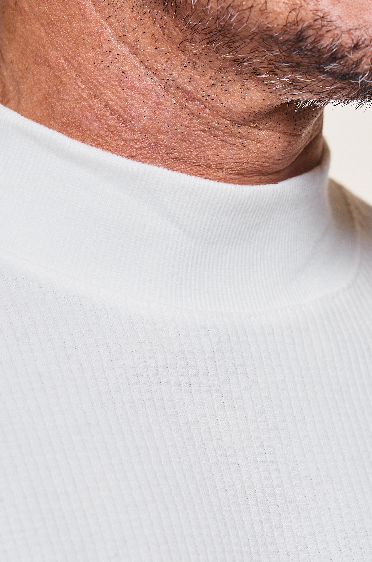 Manga Longa Texturizada Tela Off White