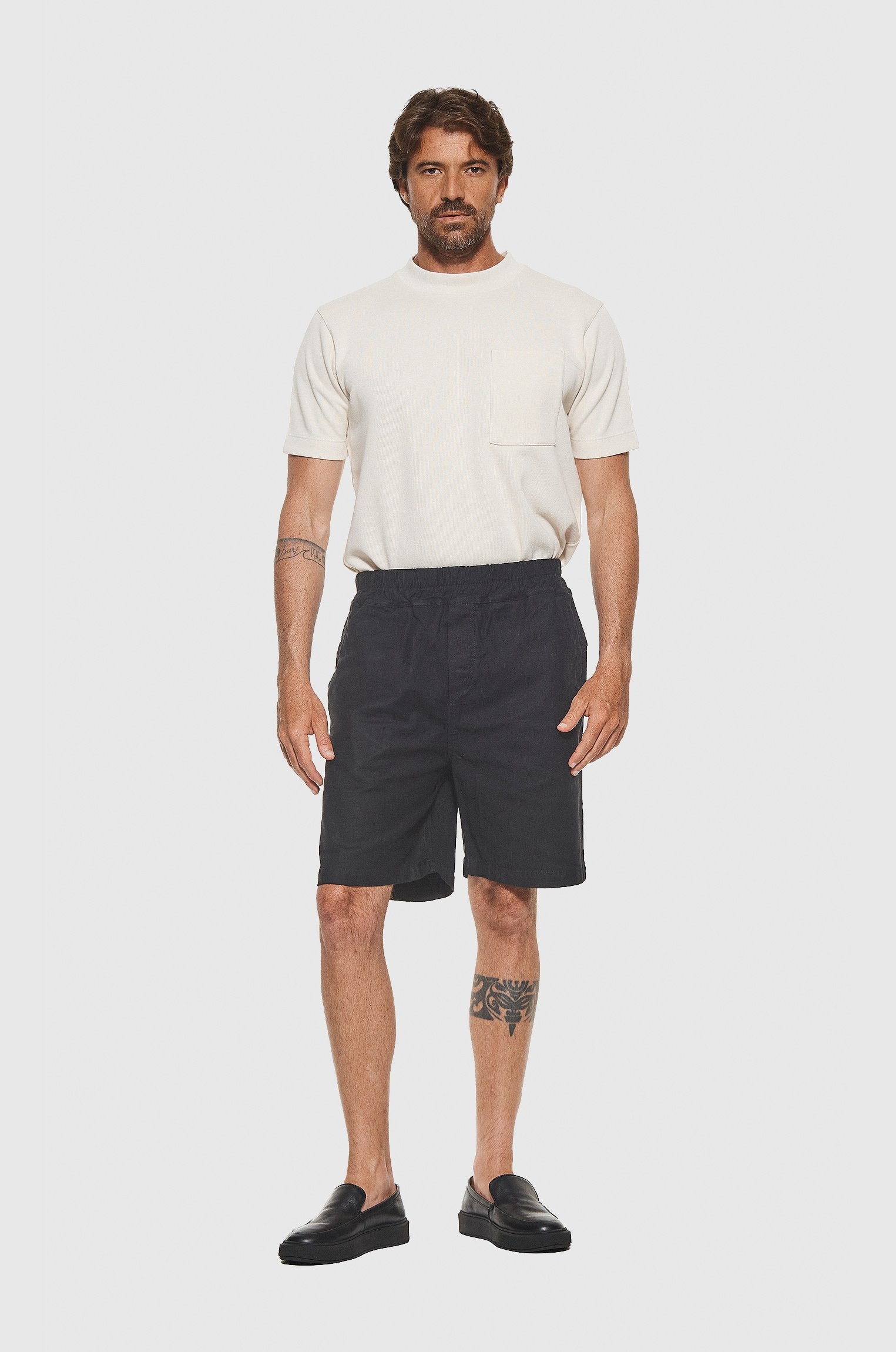 Bermuda Sarja Jogger Preta