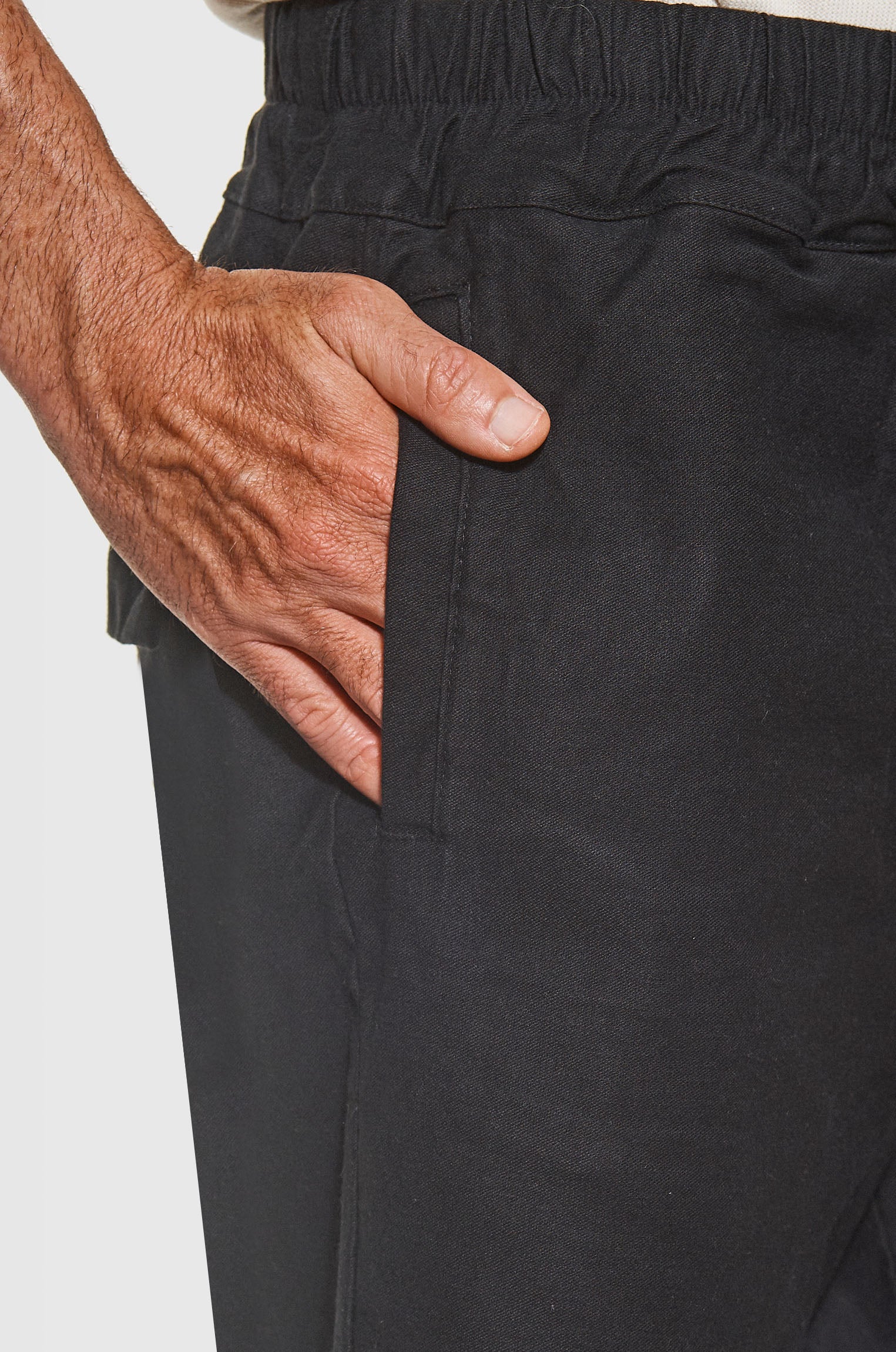 Bermuda Sarja Jogger Preta