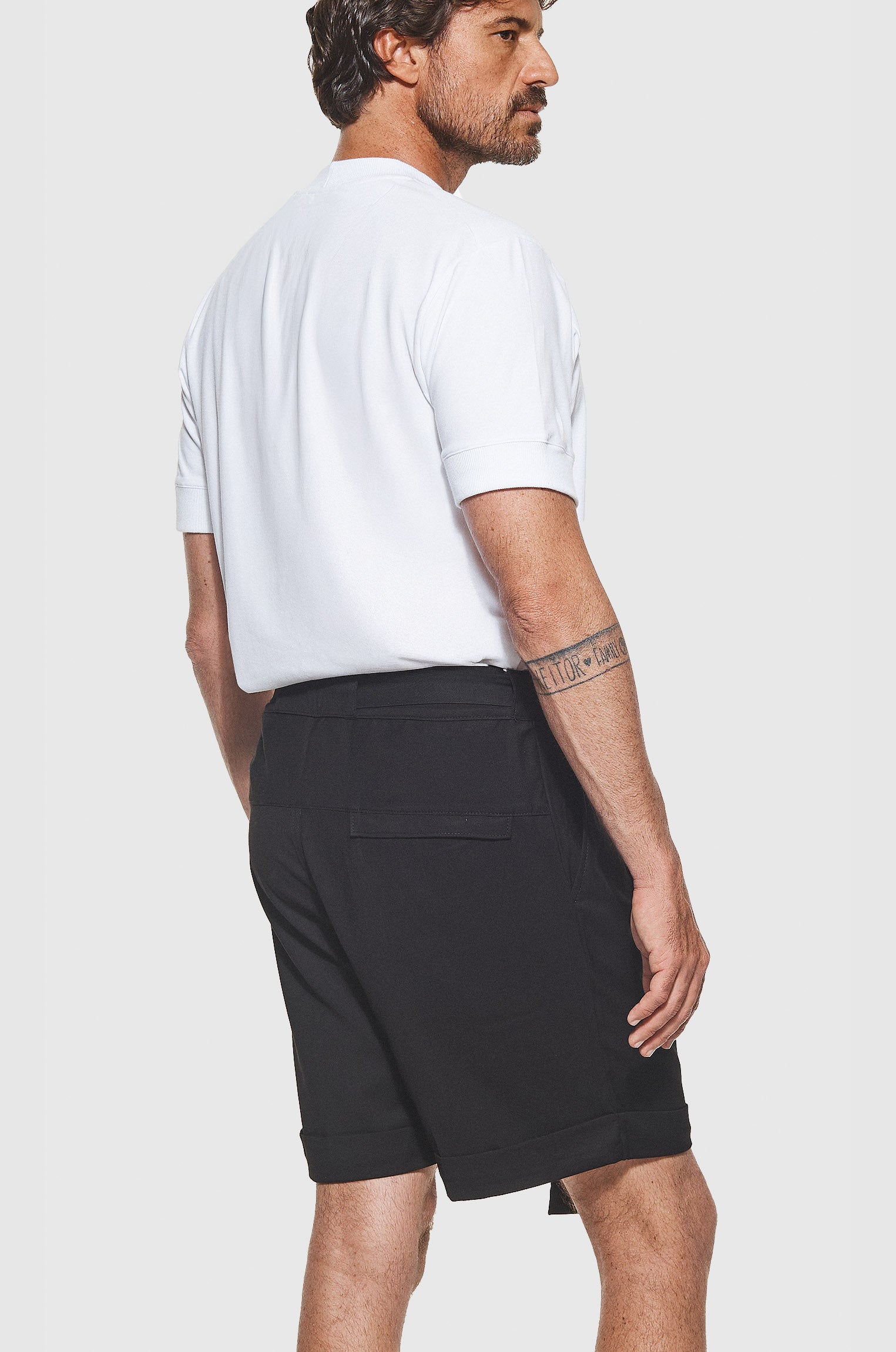 Bermuda Hybrid Social Preta