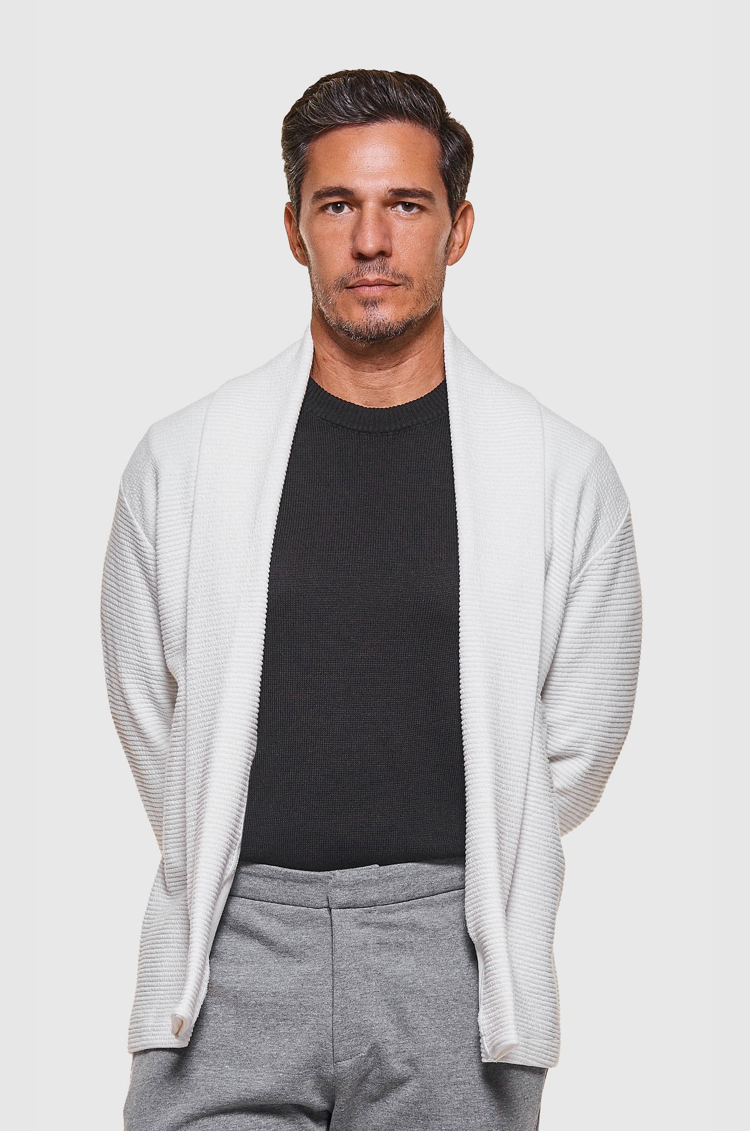 Cardigã Minimalista Sanfonado OFF