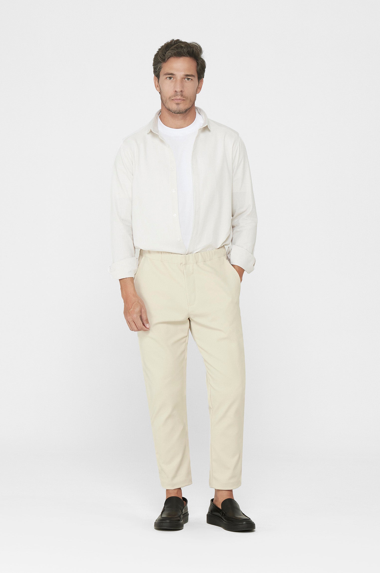 Calça Alfaiataria Sarja Tech Bege