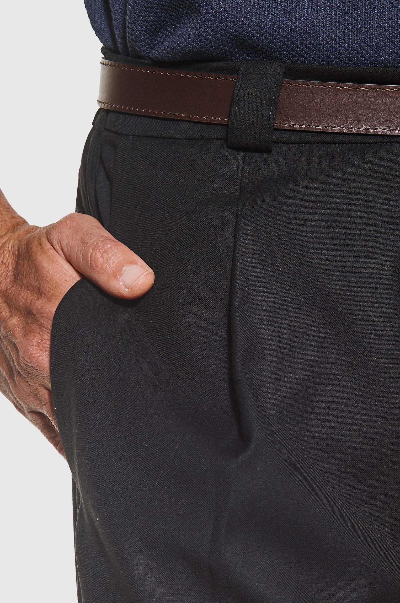 Calça Alfaiataria Prega Minimalista Preta