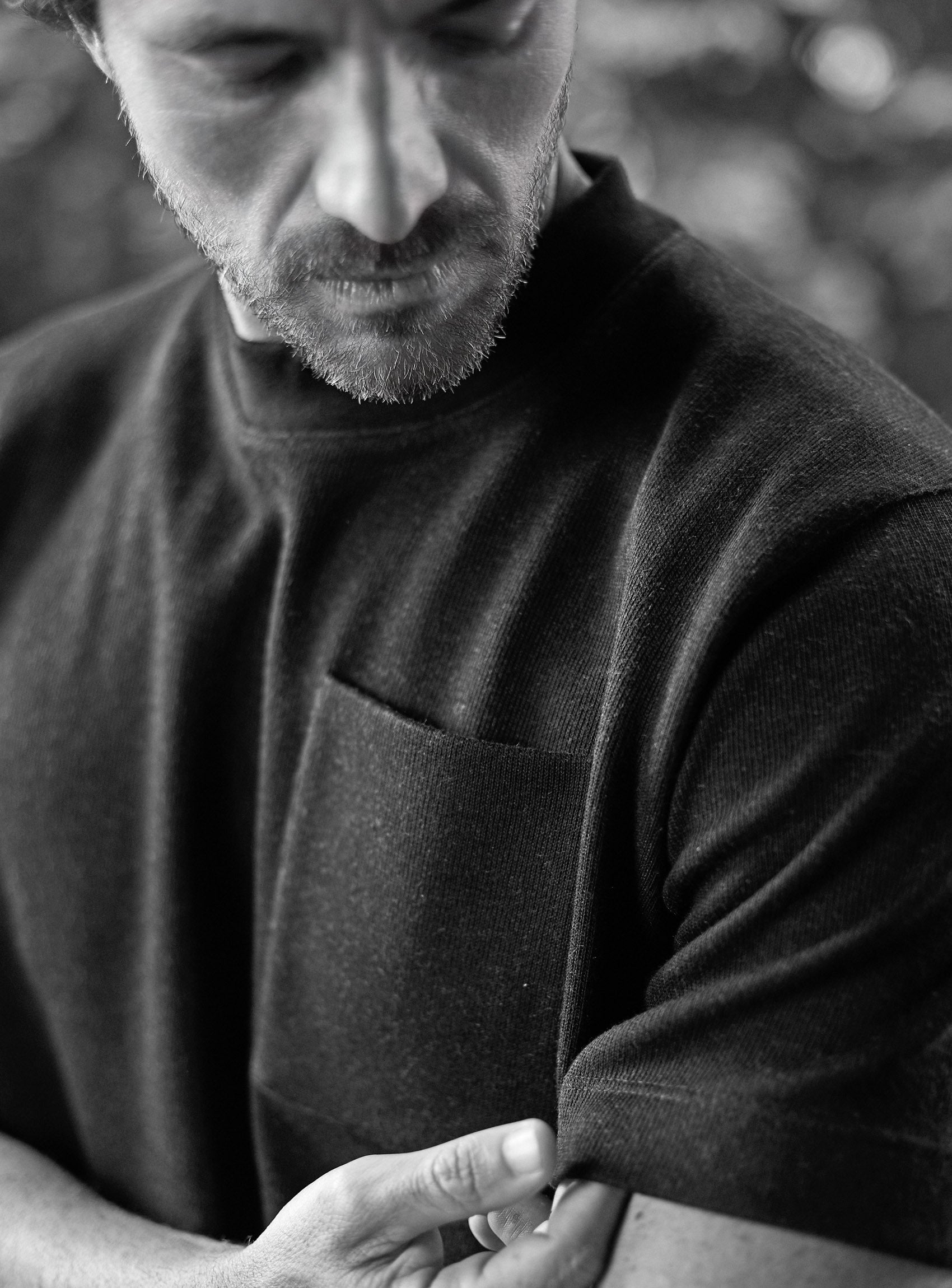 Camiseta Malha Estruturada Bolso Minimalista