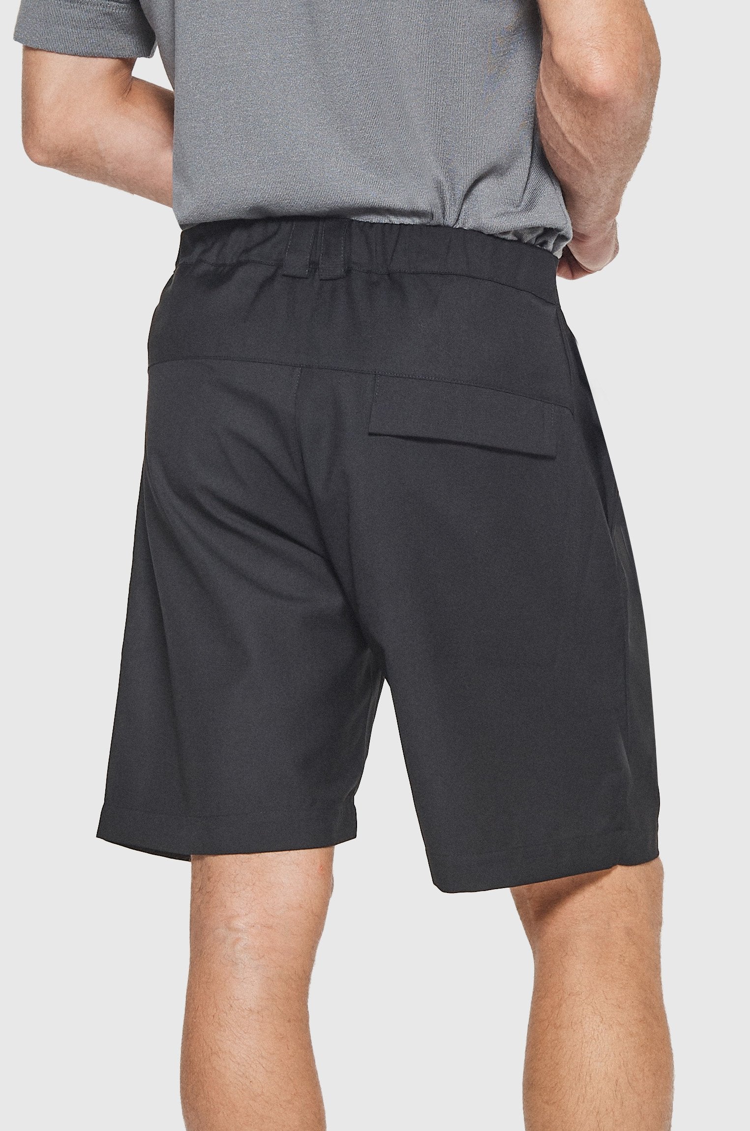 Bermuda Pregas Alfaiataria Preta