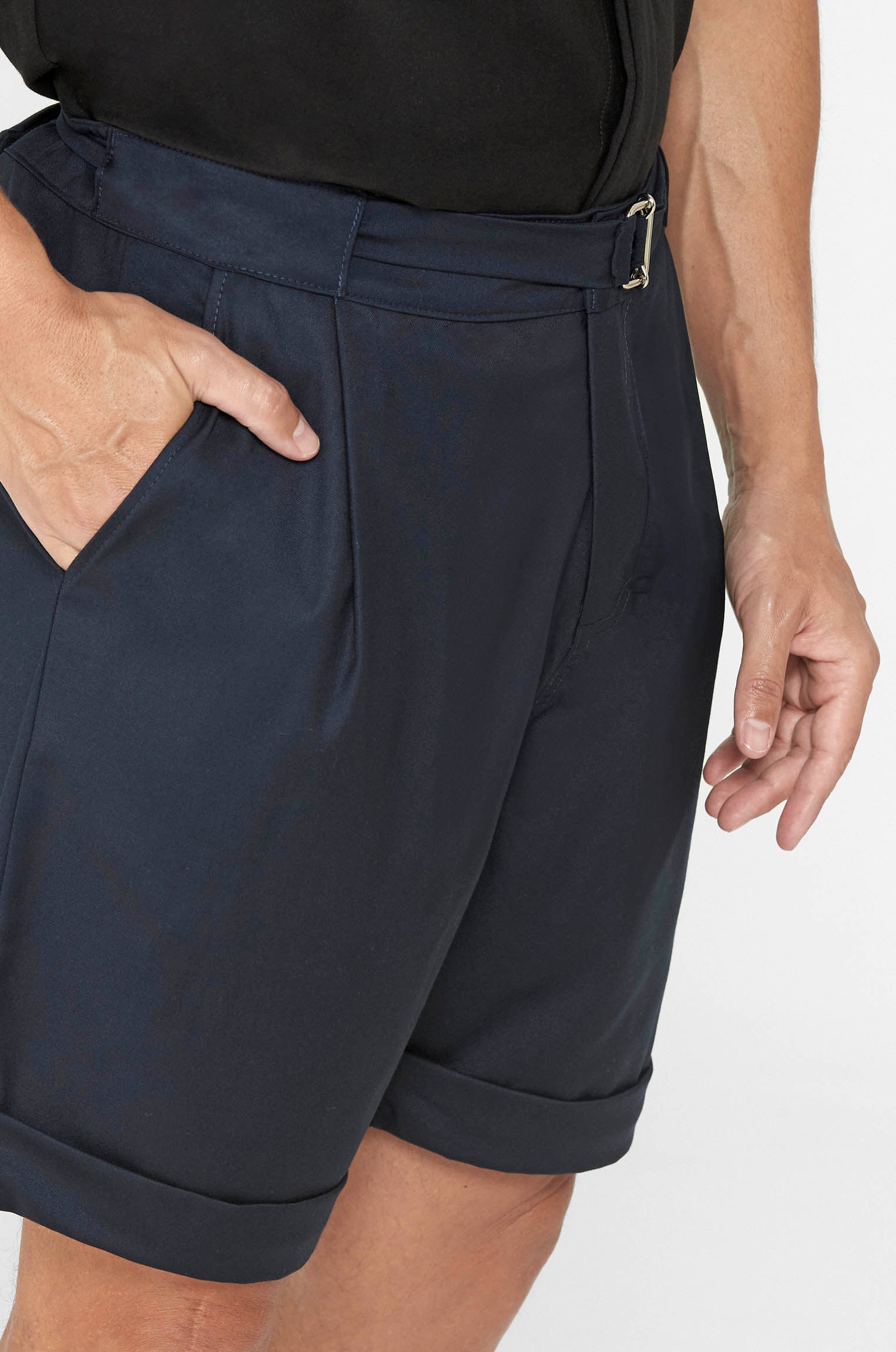 Bermuda Hybrid Social Marinho