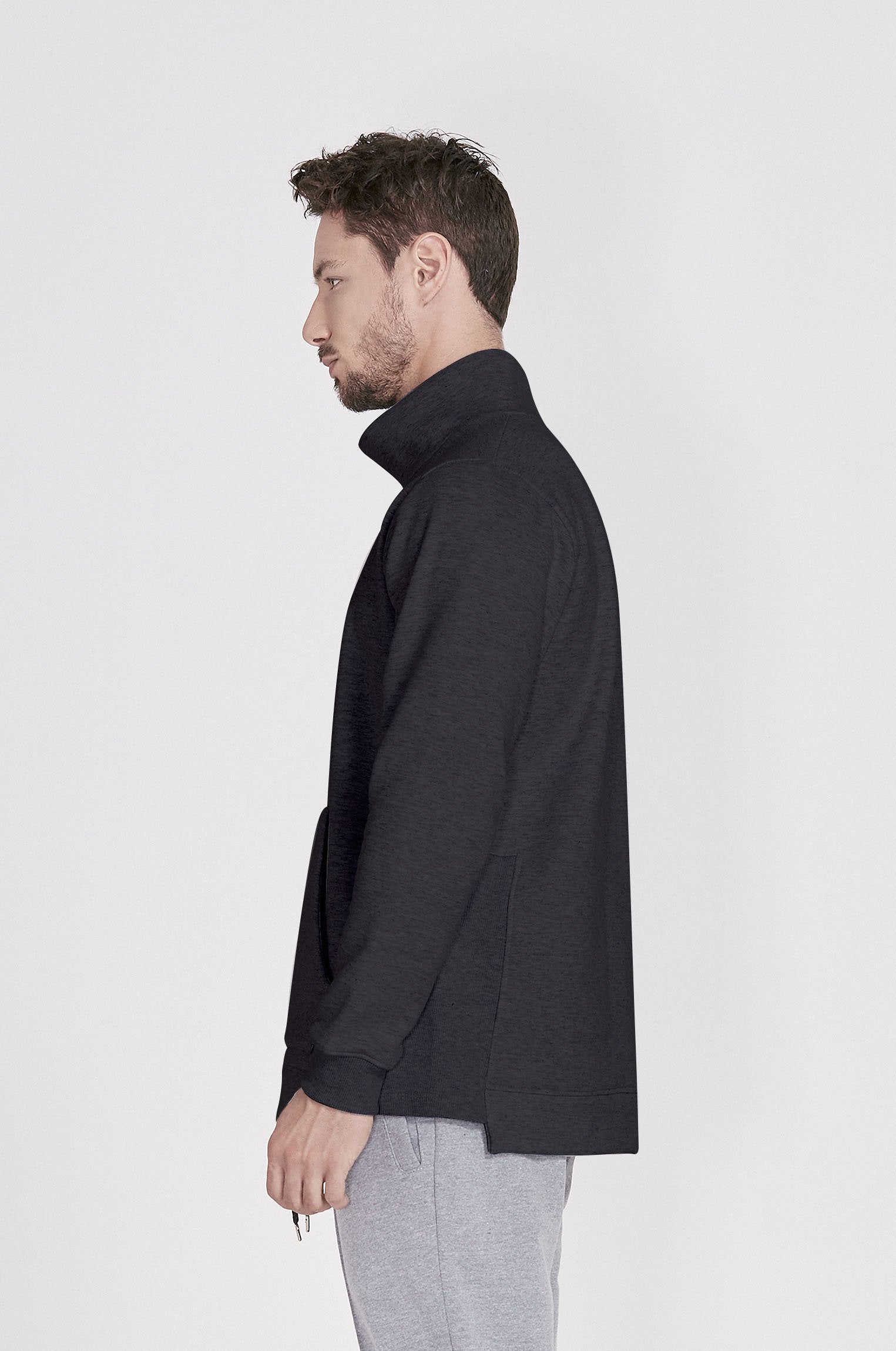 Moletom Peluciado Gola Estruturada Preto