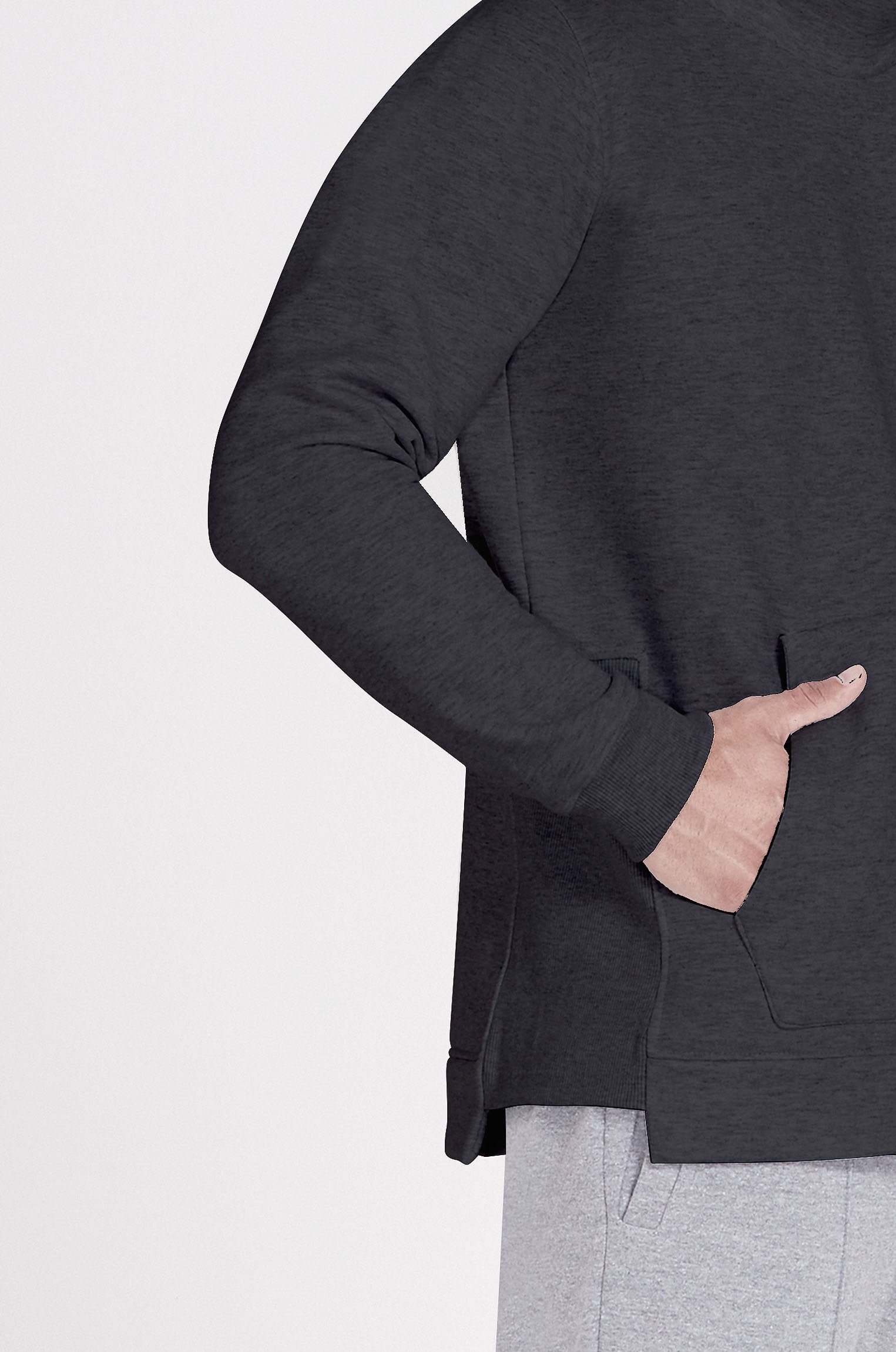 Moletom Peluciado Gola Estruturada Preto