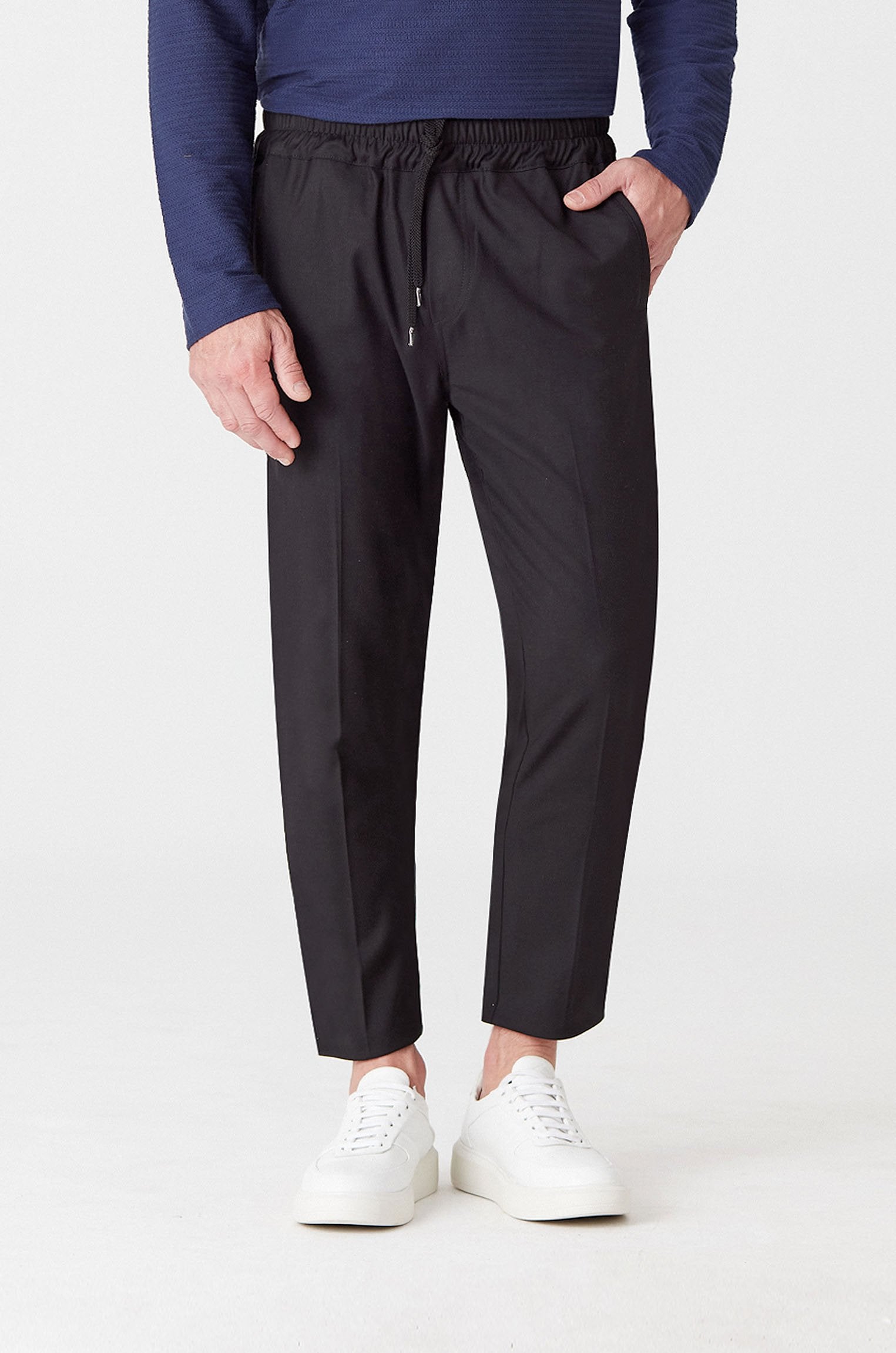 Calça Alfaiataria Jogger Preta