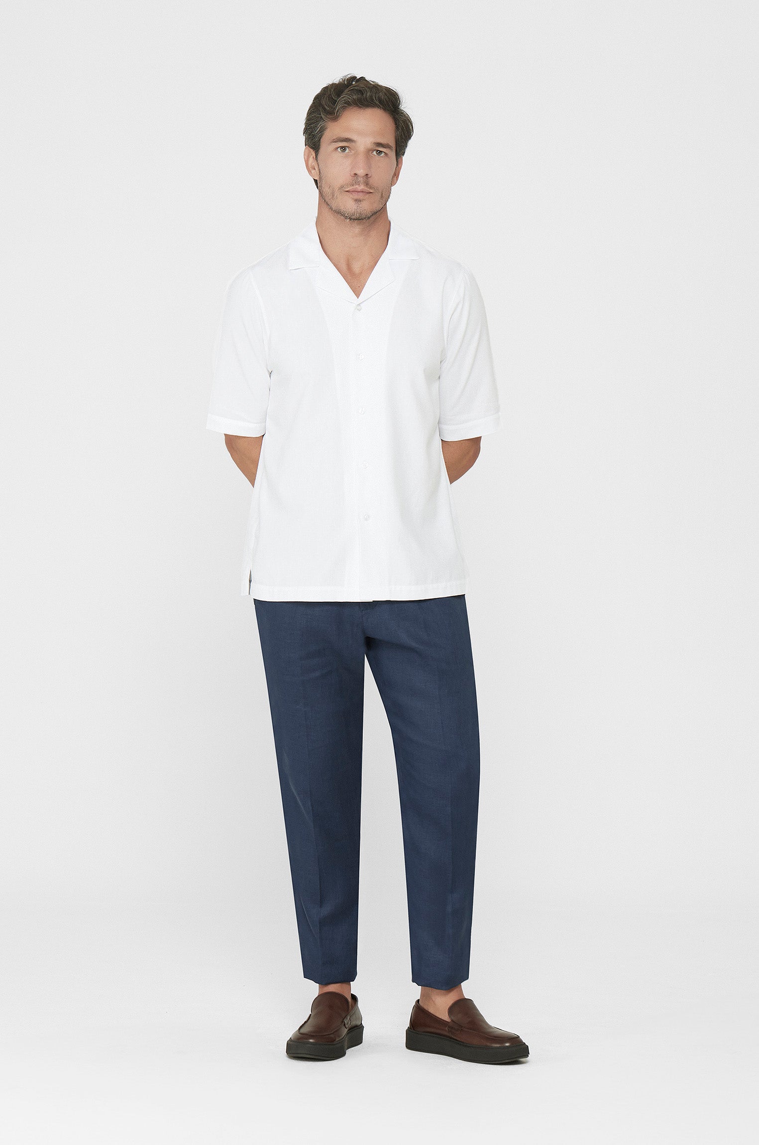 Camisa Gola Cubana Moderna Curta Branca