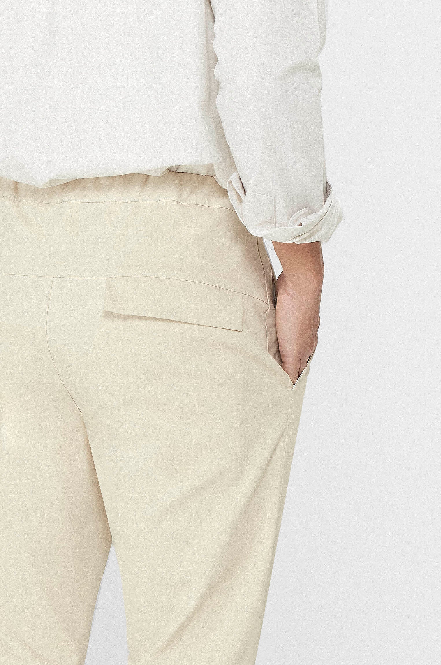 Calça Alfaiataria Sarja Tech Bege