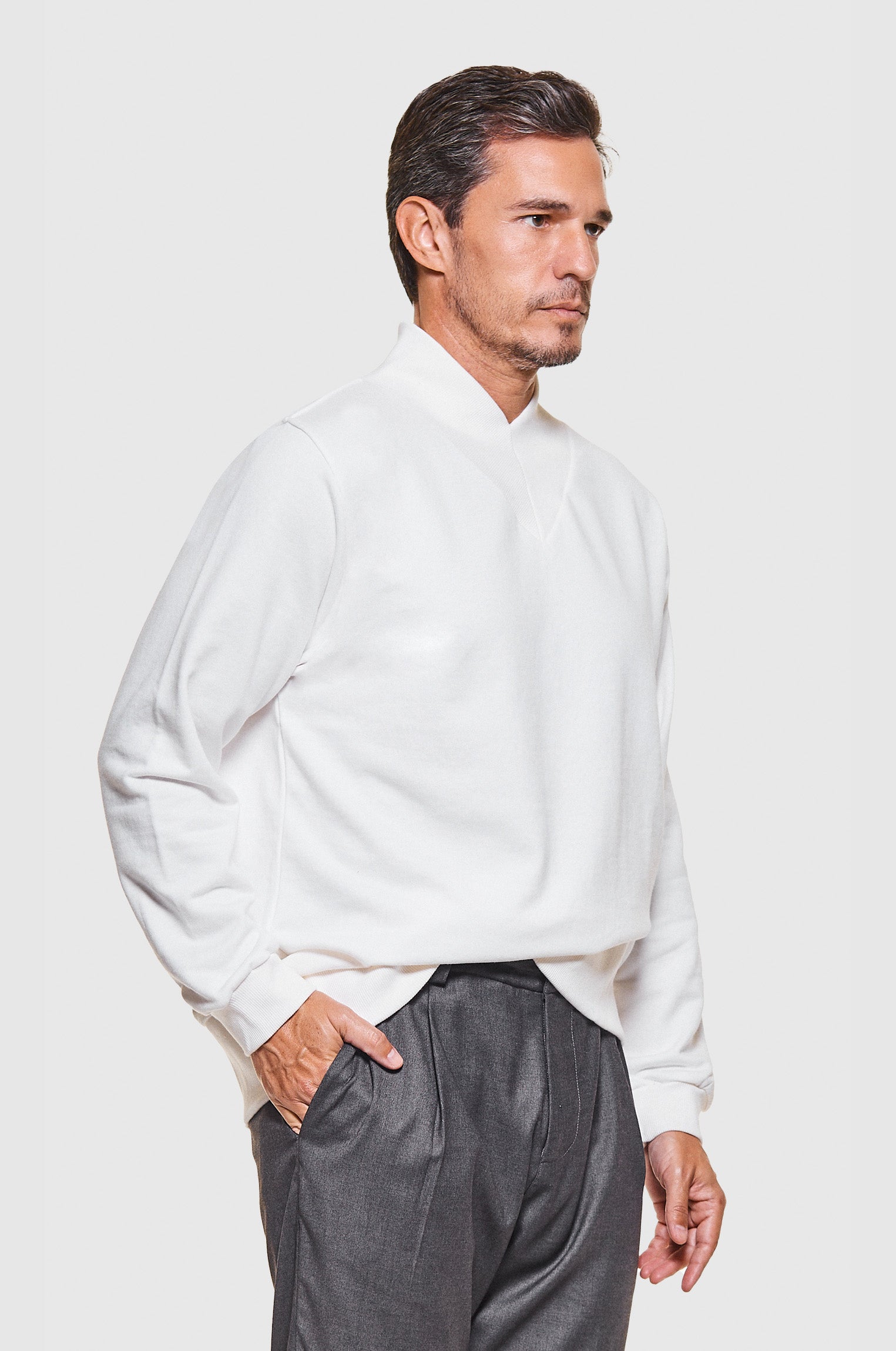 Moletom Decote V Off White