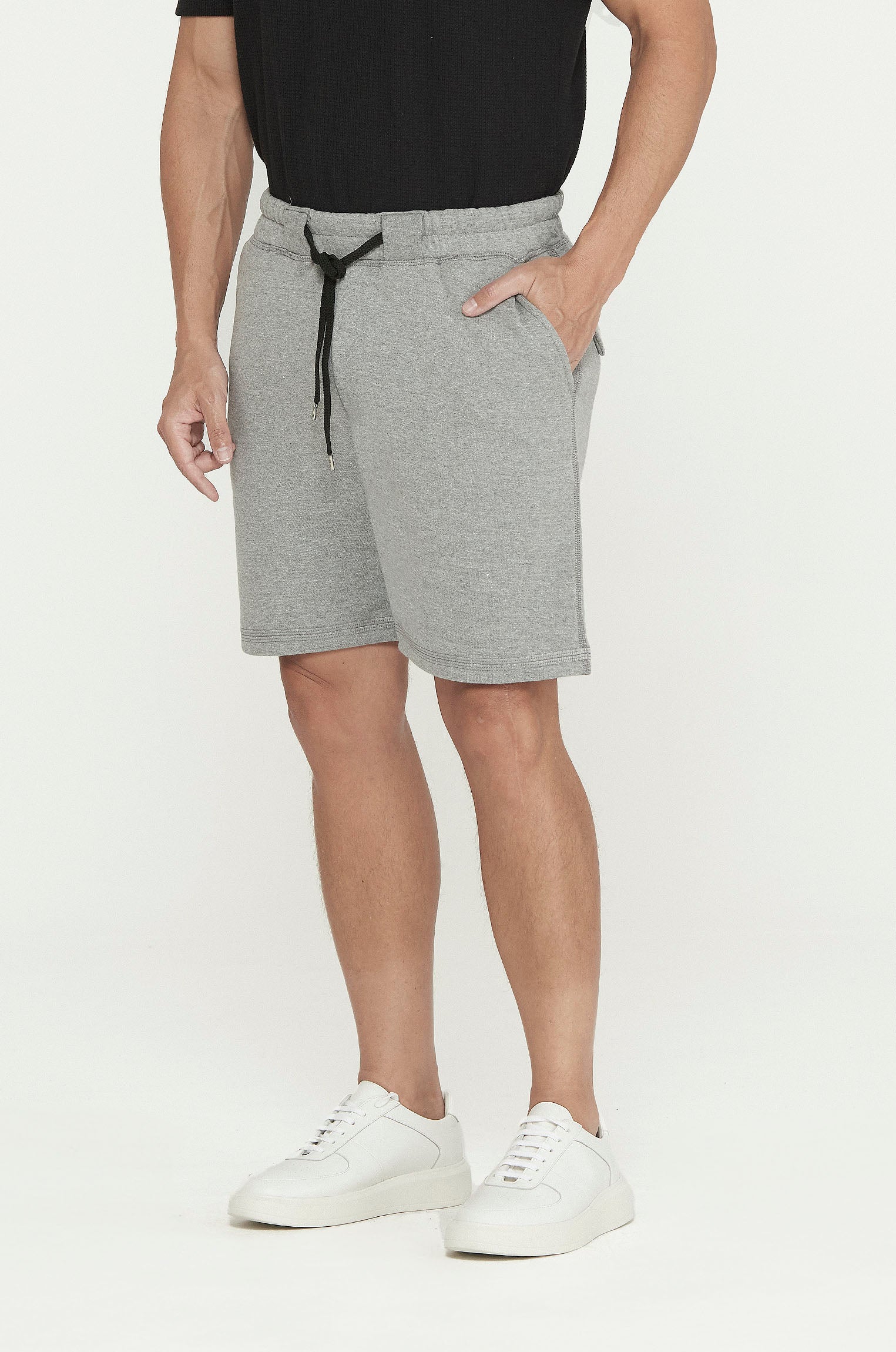 Bermuda Jogger Moletom Trama Cinza